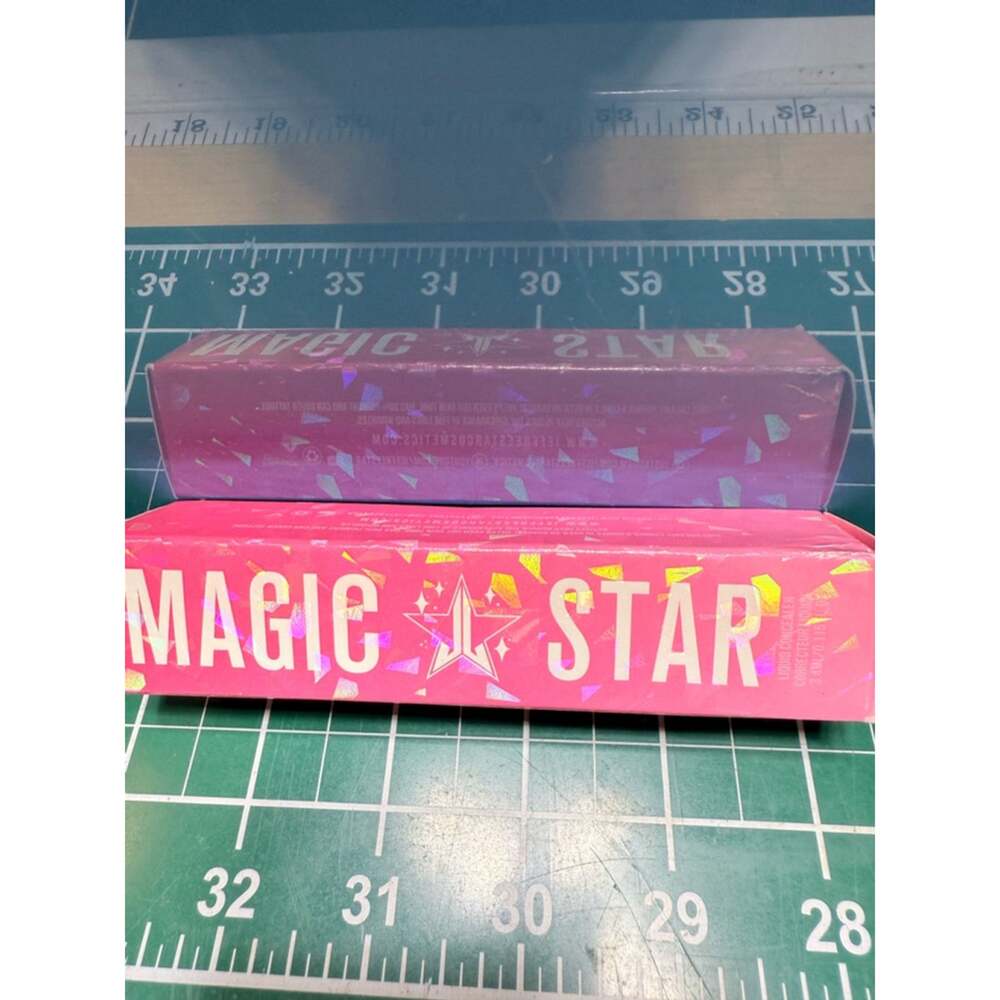 Jeffree Star Cosmetics Magic Star Concealer - Pink